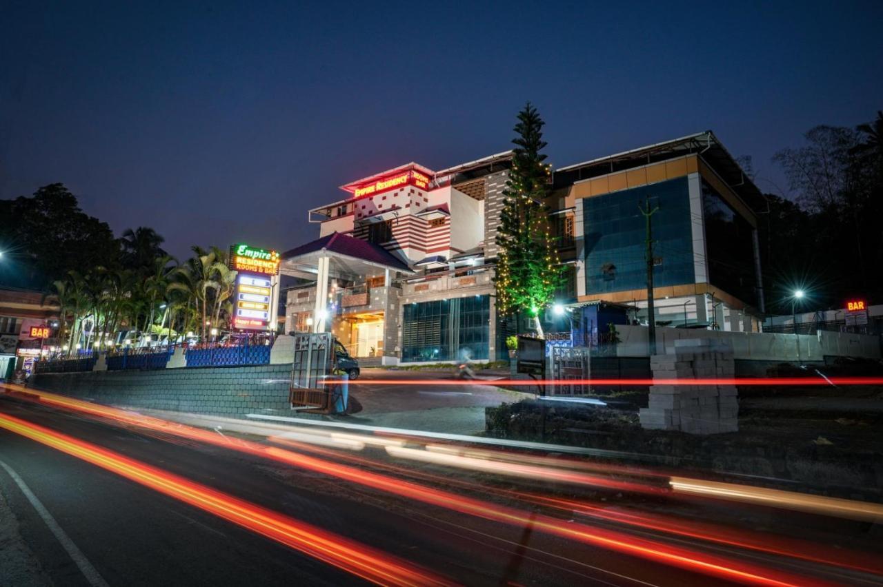 Hotel Empire Residency Tiruvalla Esterno foto