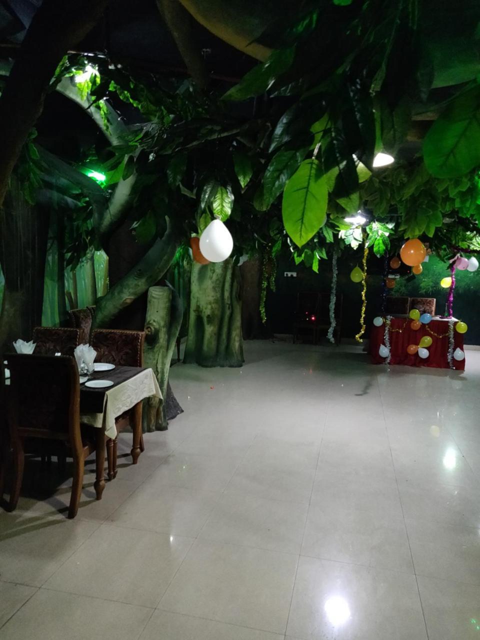 Hotel Empire Residency Tiruvalla Esterno foto