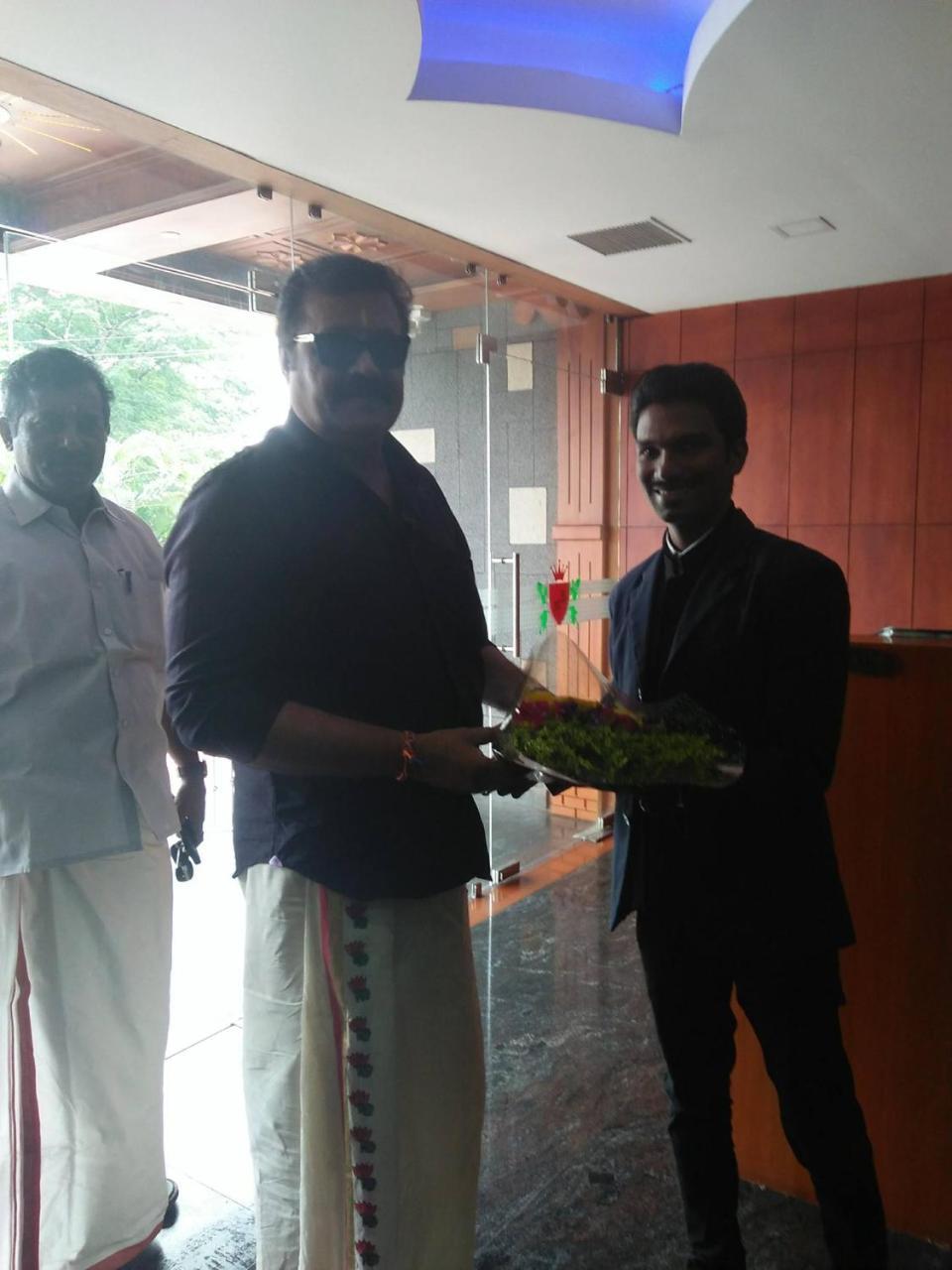 Hotel Empire Residency Tiruvalla Esterno foto